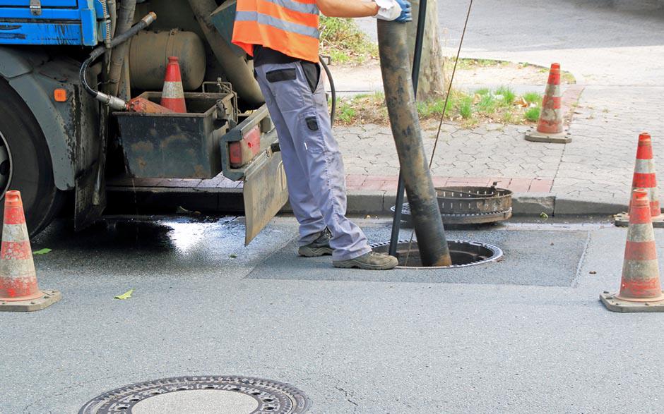 comment déboucher une canalisation Courbevoie